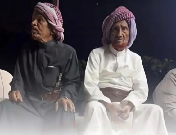 رجال ألمع تودّع رفيقين… جمعتهما الحياة ووحّدهما الرحيل رجال ألمع تودّع رفيقين… جمعتهما الحياة ووحّدهما الرحيل