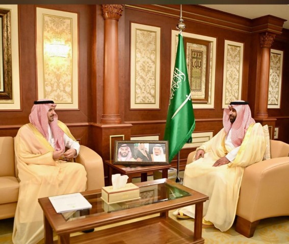 نائب أمير جازان يستعرض خريطة التنمية الحضرية مع وفد “ البلديات والاسكان” نائب أمير جازان يستعرض خريطة التنمية الحضرية مع وفد “ البلديات والاسكان”