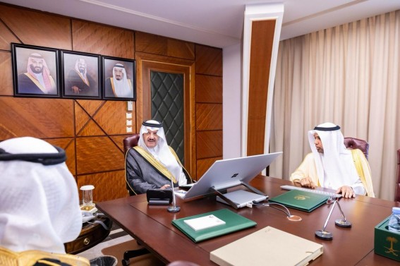 أمير الشرقية يستقبل رئيس مجلس أمناء برنامج الفوزان