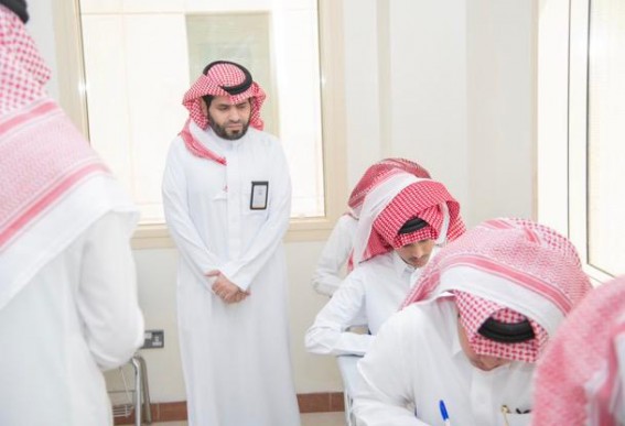 وكيل جامعة نجران يتفقد سير الاختبارات النهائية ويؤكد على توفير بيئة أكاديمية محفزة