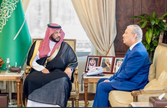 نائب أمير عسير يستقبل القنصل الجزائري ويؤكد عمق العلاقات بين البلدين نائب أمير عسير يستقبل القنصل الجزائري ويؤكد عمق العلاقات بين البلدين