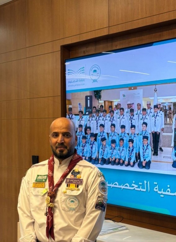 تكليف القائد الكشفي سعود العنزي قائداً عاماً لمعسكر عرفات بمكة المكرمة تكليف القائد الكشفي سعود العنزي قائداً عاماً لمعسكر عرفات بمكة المكرمة