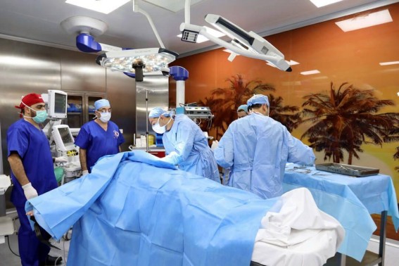 تدخل طبي عاجل يُنقذ بصر حاج جزائري في مكة تدخل طبي عاجل يُنقذ بصر حاج جزائري في مكة