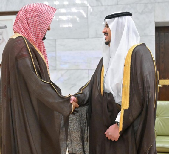 نائب أمير الرياض يستقبل رئيس محكمة التنفيذ مهنئًا بعيد الأضحى