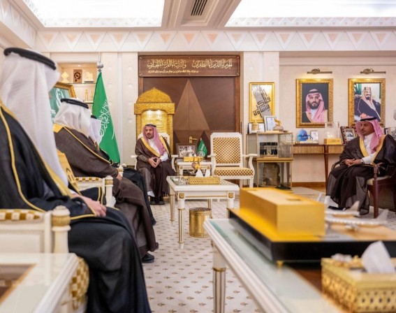 أمير القصيم يطّلع على منجزات “هدف” ويوجه بدعم الإرشاد المهني