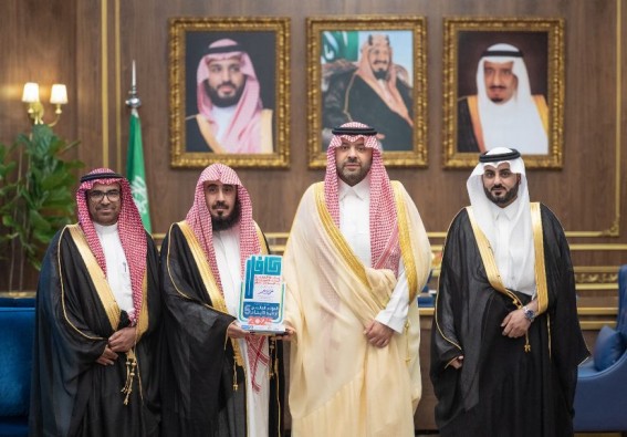 أمير منطقة الحدود الشمالية يبارك لجمعية “رؤوم” فوزها بجائزة التميز الدولية لرعاية الأيتام أمير منطقة الحدود الشمالية يبارك لجمعية “رؤوم” فوزها بجائزة التميز الدولية لرعاية الأيتام