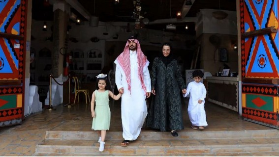 7 ملايين زيارة في صيف 2024.. وعسير تستعد لموسم استثنائي في 2025 7 ملايين زيارة في صيف 2024.. وعسير تستعد لموسم استثنائي في 2025