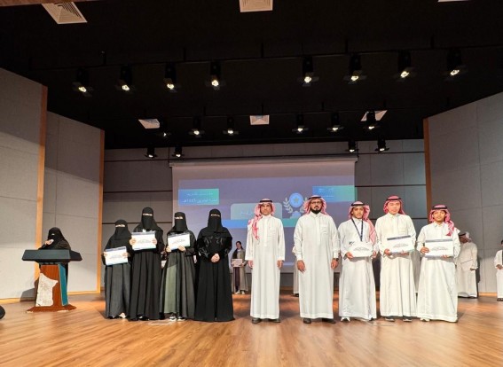 مدير تعليم الطائف يُكرّم الفرق الكشفية والتطوعية المشاركة في موسم الحج 1446هـ