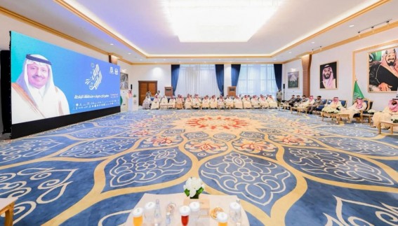 أمير الباحة يدشّن مهرجان صيف الباحة 2025
