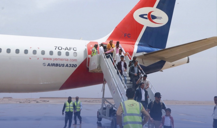 مجلس القيادة اليمني يُثمّن جهود المملكة في إعادة تأهيل مطار الغيضة