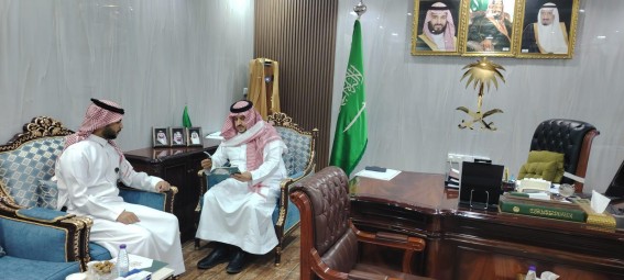 محافظ حبونا يلتقي مدير جمعية واعد الرياضية محافظ حبونا يلتقي مدير جمعية واعد الرياضية
