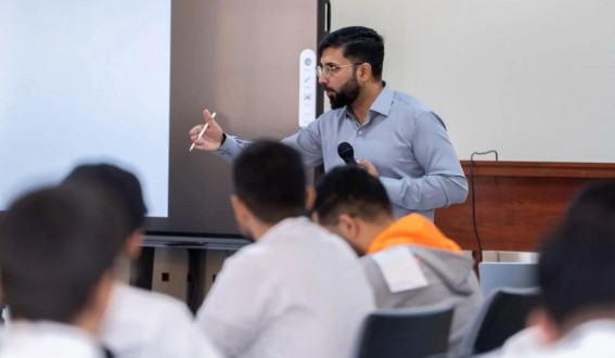 انطلاق فعاليات المعسكر الصيفي للذكاء الاصطناعي بجامعة المللك خالد