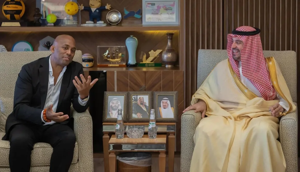 الرياض تفتح آفاق العالم لفنون القتال المختلطة الرياض تفتح آفاق العالم لفنون القتال المختلطة