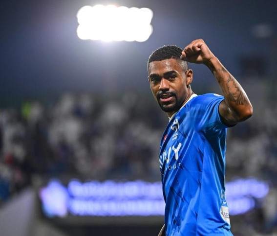 وكيل مالكوم ينفي رحيله: مستمر مع الهلال حتى 2027 وكيل مالكوم ينفي رحيله: مستمر مع الهلال حتى 2027
