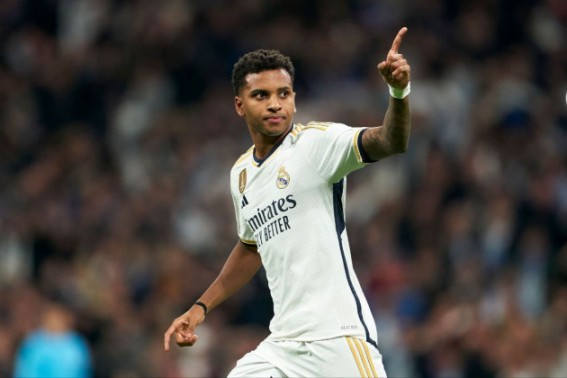 رودريغو يرفض النصر ويطالب الريال باستقبال عروض الدوريات الكبرى رودريغو يرفض النصر ويطالب الريال باستقبال عروض الدوريات الكبرى