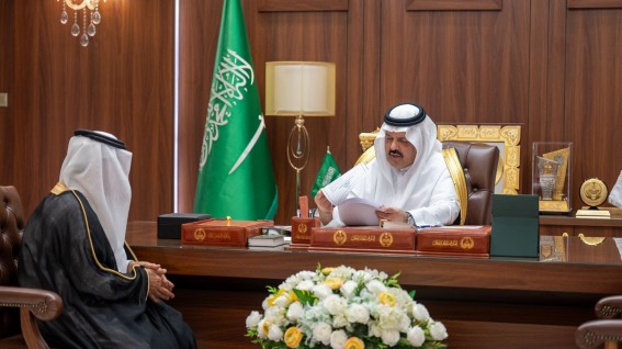 أمير حائل يشيد بمبادرات “ثلوثية السيف” ودورها الثقافي والمجتمعي