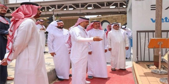 نائب وزير الشؤون البلدية يتفقد مشروع أنسنة طريق المحالة في أبها نائب وزير الشؤون البلدية يتفقد مشروع أنسنة طريق المحالة في أبها