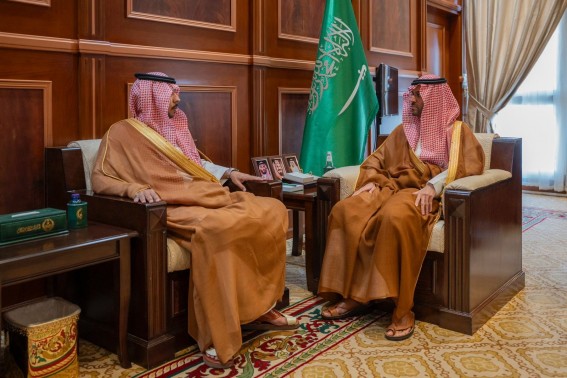 نائب أمير حائل يطّلع على مستجدات الخدمات الصحية في المنطقة