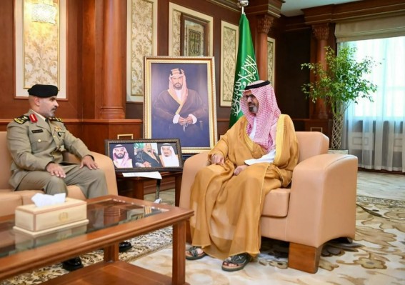 نائب أمير جازان يستقبل قائد قوة أمن المنشآت الجديد نائب أمير جازان يستقبل قائد قوة أمن المنشآت الجديد