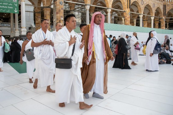 رئاسة الشؤون الدينية تتابع ميدانيًا تنظيم أعمال المطوفين في المسجد الحرام رئاسة الشؤون الدينية تتابع ميدانيًا تنظيم أعمال المطوفين في المسجد الحرام