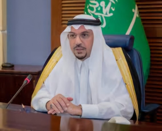 أمير القصيم يثمّن تبرع مواطن بمبنيين مدرسيين بقيمة 10 ملايين ريال