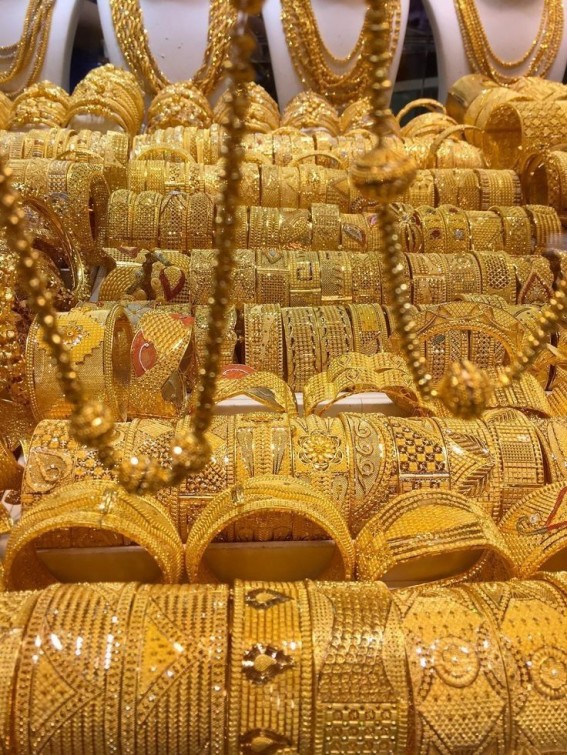 استقرار أسعار الذهب في السعودية وارتفاع عالمي محدود