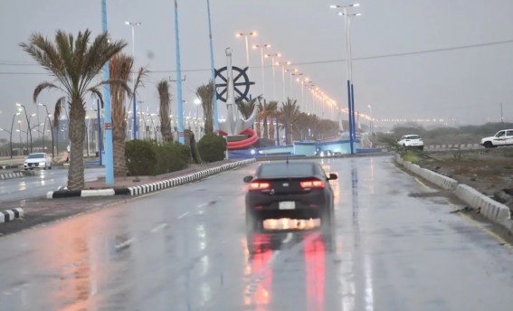 الأرصاد : أمطار غزيرة على منطقة عسير من الخميس حتى الثلاثاء