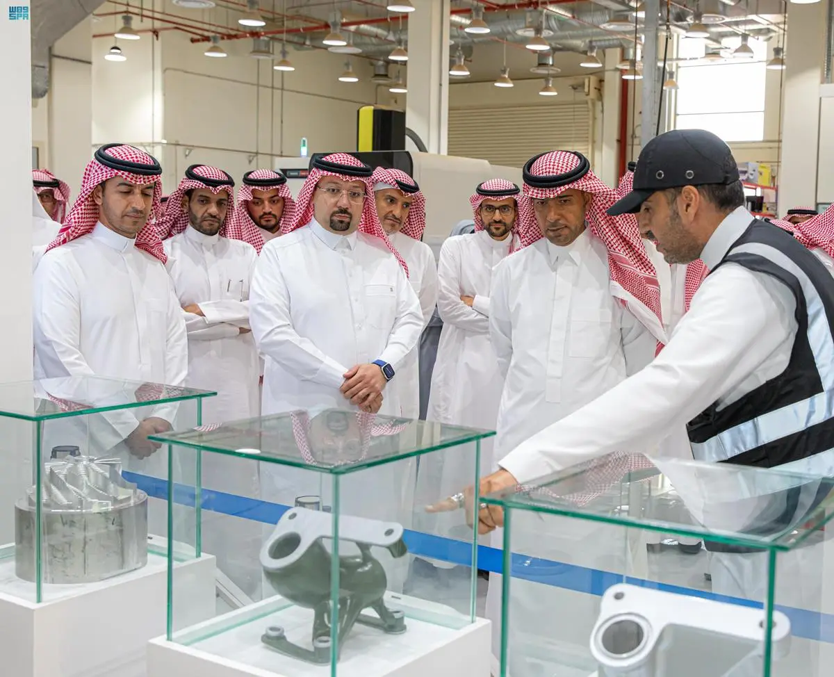 الحقيل يطلع على جهود مدينة الملك عبدالعزيز للعلوم والتقنية في توطين تقنيات البناء وتحسين المشهد الحضري