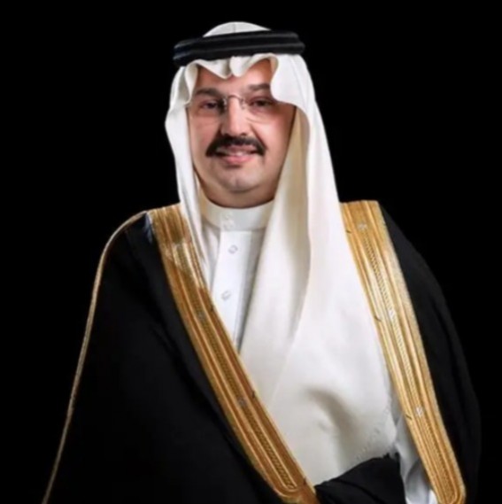 أمير عسير يشكر ولي العهد على دعمه الإنساني وإطلاق حملة التبرع بالدم أمير عسير يشكر ولي العهد على دعمه الإنساني وإطلاق حملة التبرع بالدم
