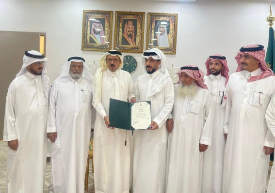 محافظ رجال ألمع يكرّم جمعية البنّ في منطقة عسير لتميزها في مبادرات “أجاويد 3”