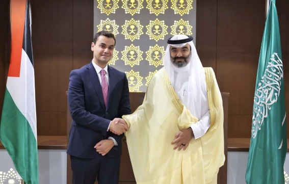 الرياض تحتضن مباحثات رسمية لتعزيز التعاون الرقمي بين السعودية وفلسطين الرياض تحتضن مباحثات رسمية لتعزيز التعاون الرقمي بين السعودية وفلسطين
