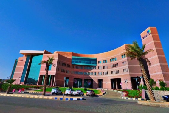 جامعة الباحة تُدشّن الفرع المتنقل لصندوق تنمية الموارد البشرية جامعة الباحة تُدشّن الفرع المتنقل لصندوق تنمية الموارد البشرية