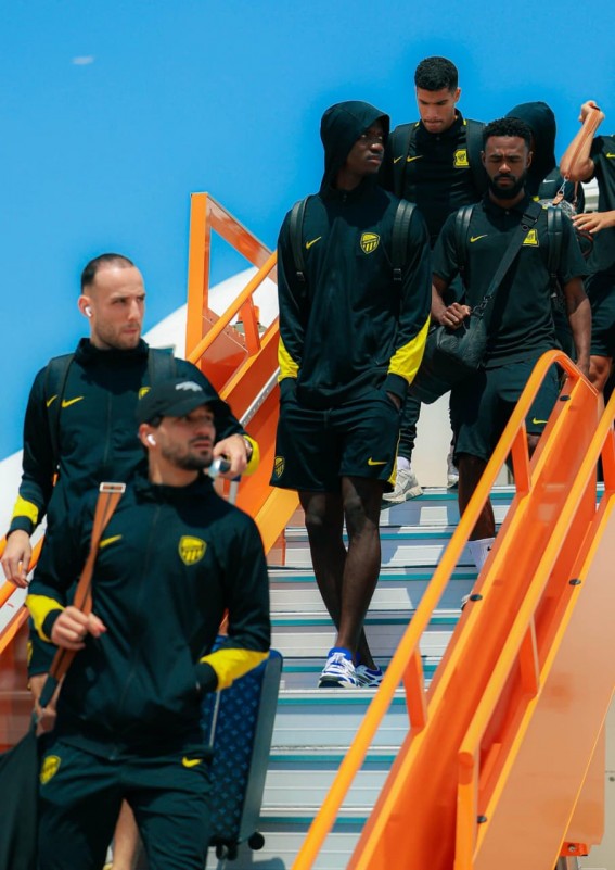 الاتحاد يحط رحاله في أبوظبي بـ10 أجانب