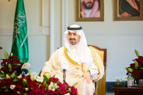 نائب أمير تبوك يكرّم الفائزين بجائزة الأميرة صيتة بنت عبدالعزيز للتميز في العمل الاجتماعي