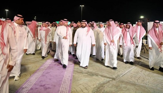 أمير جازان ونائبه يزوران معرض الرعاية الصحية