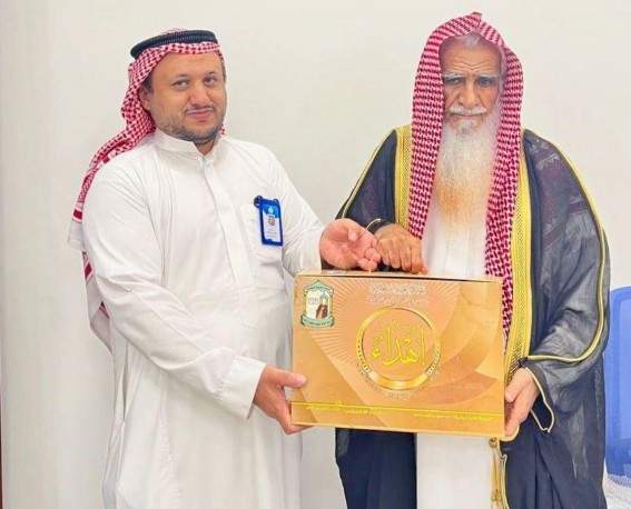 مستشار الإفتاء بجازان يؤكد أهمية التماسك والولاء بالعارضة
