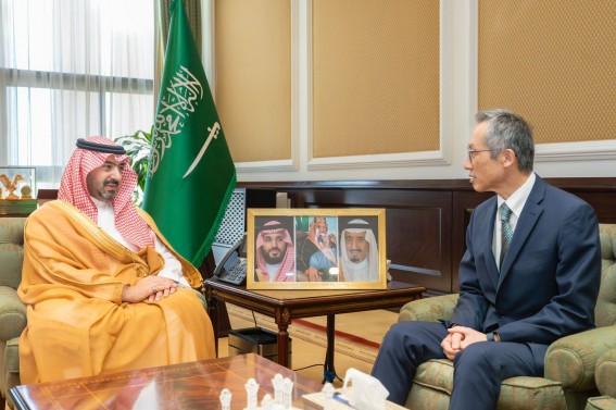نائب أمير منطقة تبوك يستقبل سفير اليابان لدى المملكة