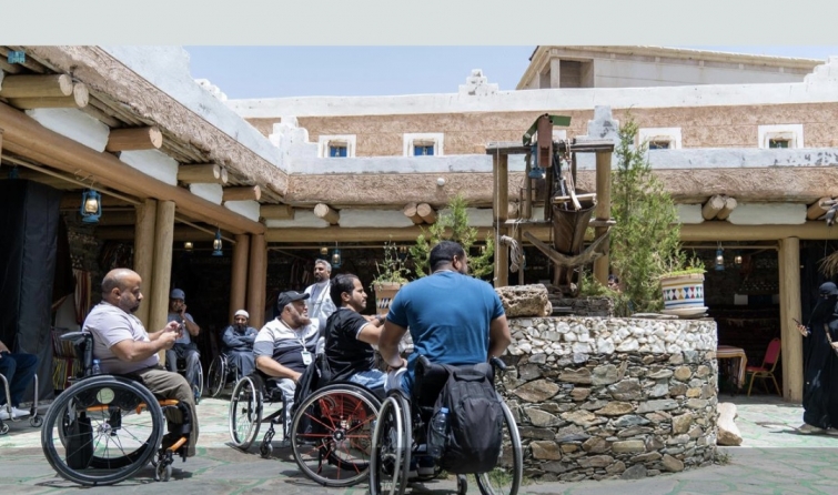 انطلاق البرنامج السياحي لجمعية عازم للإعاقة الحركية بعسير