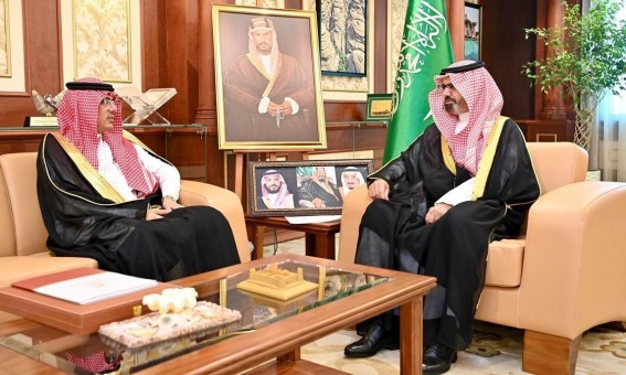 نائب أمير جازان يستقبل أمين جائزة جازان للتفوق والإبداع