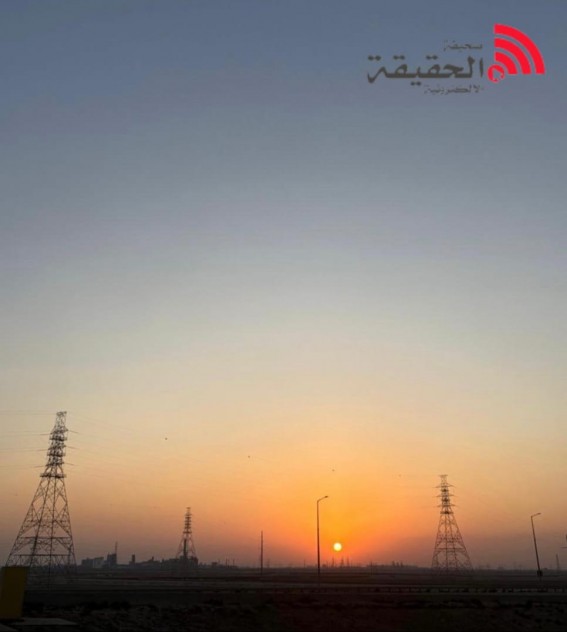 الجبيل تتألق بين وهج الغروب وأضواء المصانع الجبيل تتألق بين وهج الغروب وأضواء المصانع