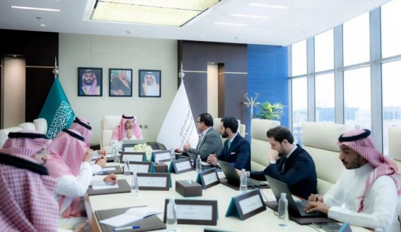 أمير الباحة يرأس اجتماع تطوير السياحة ويؤكد أهمية الهوية المتفرّدة أمير الباحة يرأس اجتماع تطوير السياحة ويؤكد أهمية الهوية المتفرّدة