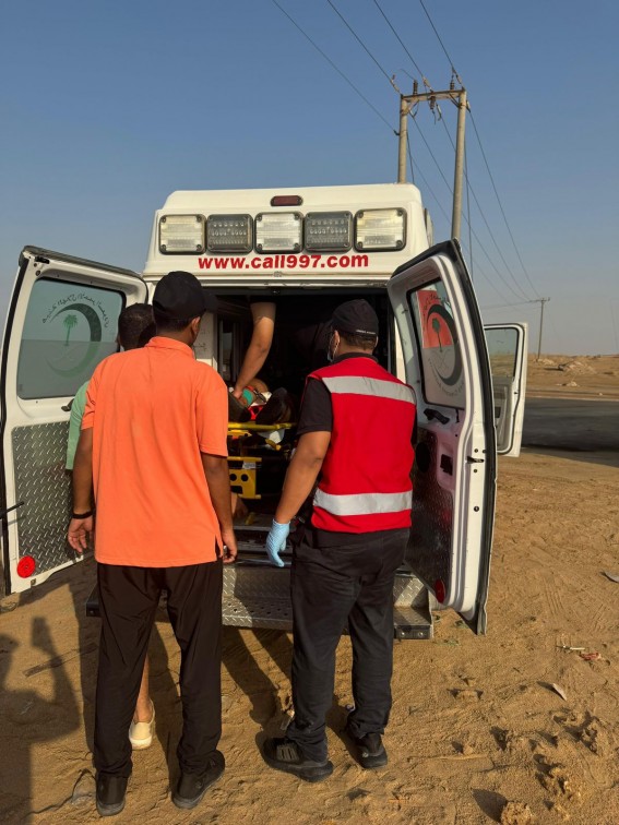 حرس الحدود ينقذ مواطنًا تعرّض لوعكة صحية في عرض البحر حرس الحدود ينقذ مواطنًا تعرّض لوعكة صحية في عرض البحر