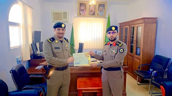 تكريم رئيس الرقباء حسن آل جابر نظير تميّزه الأمني