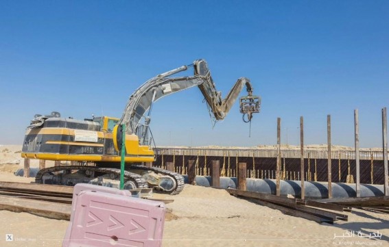 بلدية الخبر تواصل تنفيذ مشروع ربط شارع الستين بطريق التعاون