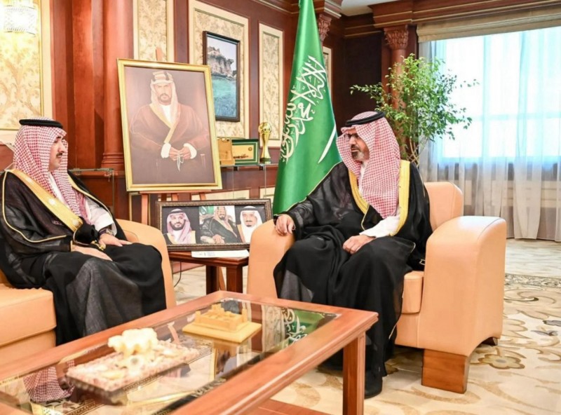 نائب أمير جازان يستقبل مدير الخطوط السعودية ويبحث تطوير خدمات النقل الجوي