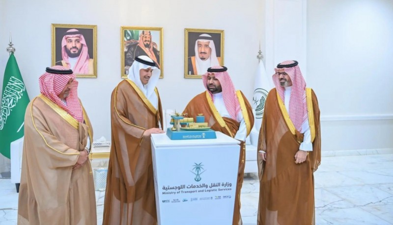 إمارة جازان و سبل توقّعان مذكرة تفاهم لتعزيز التعاون في الخدمات البريدية واللوجستية إمارة جازان و سبل توقّعان مذكرة تفاهم لتعزيز التعاون في الخدمات البريدية واللوجستية