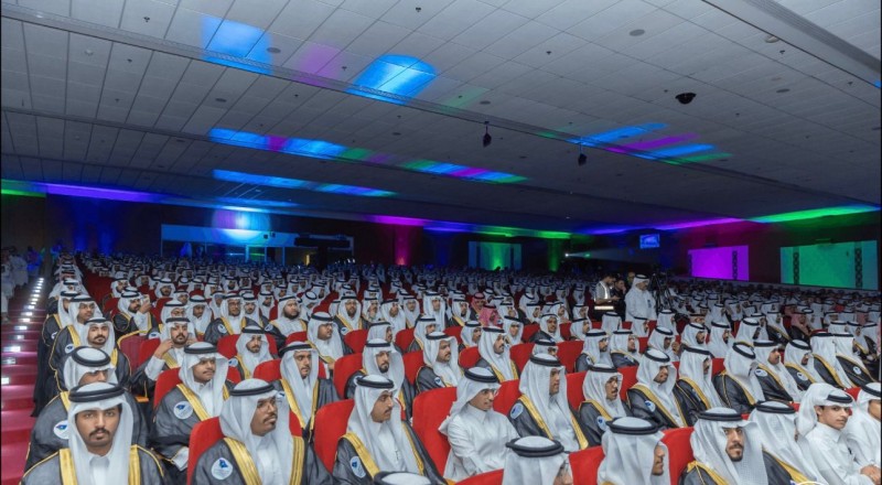 أمير الشرقية يرعى تخريج 1560 طالبًا من الهيئة الملكية بالجبيل