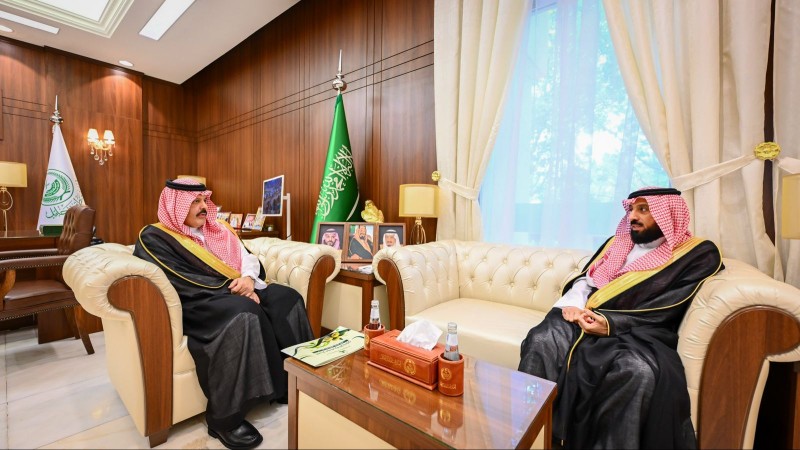 أمير حائل يطّلع على خطط الجمعية الزراعية واستعدادات مهرجان الحمضيات