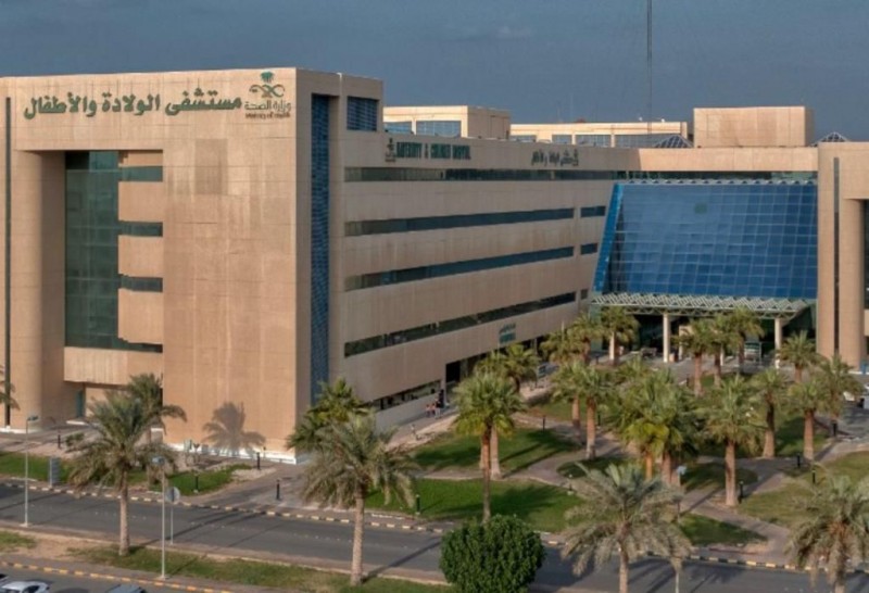 أطباء ينجحون في إزالة 49 مغناطيس من بطن طفل عبر تقنية المنظار