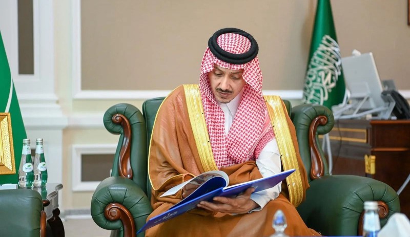 وكيل إمارة جازان يبحث مبادرات ومشروعات الراجحي الخيريّة في المنطقة
